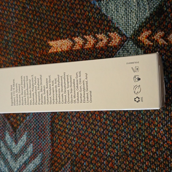 NASSIF MD Hydro-Screen Cream to Oil Moisturizer NIB - Picture 10 of 11